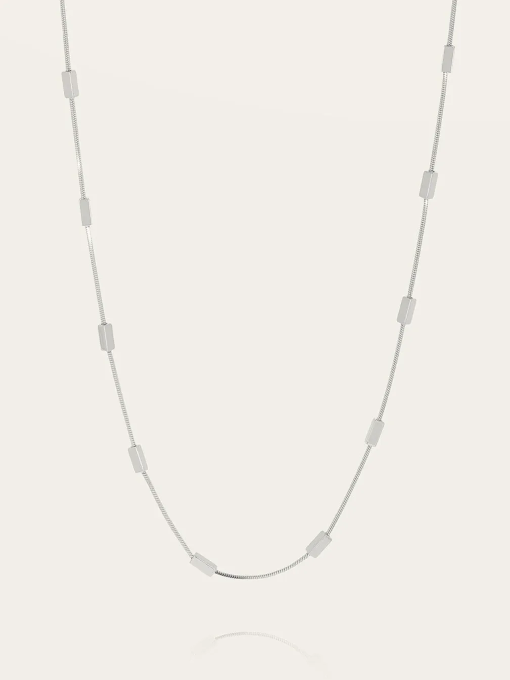Collier Curzu