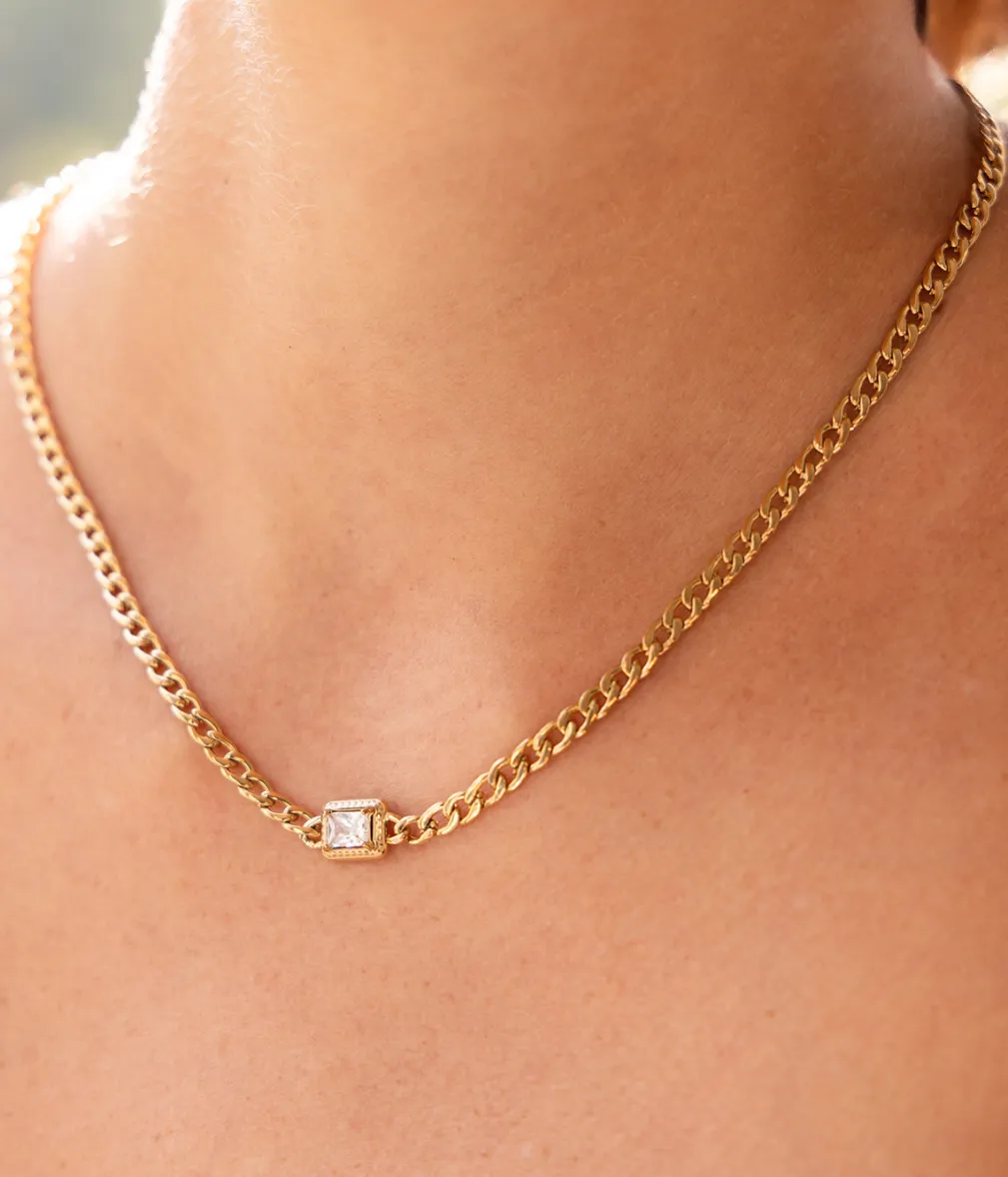 Collier Inara