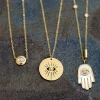 Collier Isis