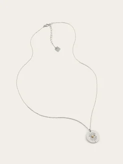 Collier Isis