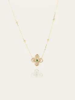 Collier Leslie