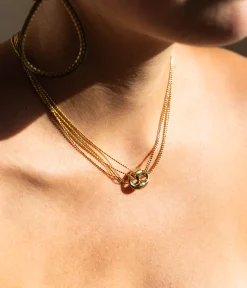 Collier Nao