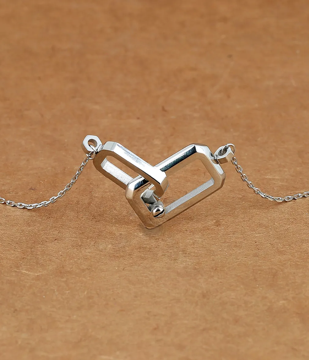 Collier Nicolas