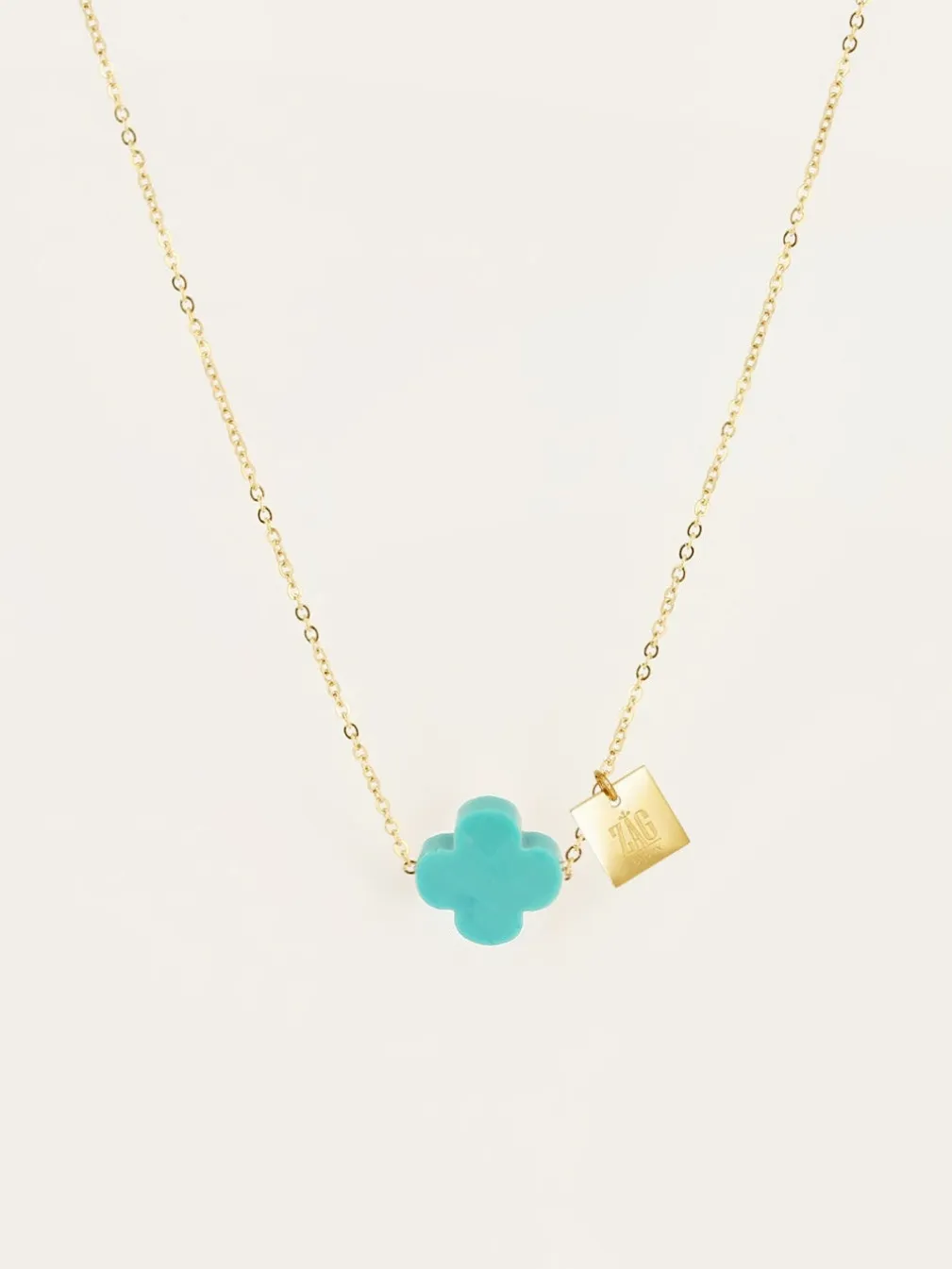 Collier Vega