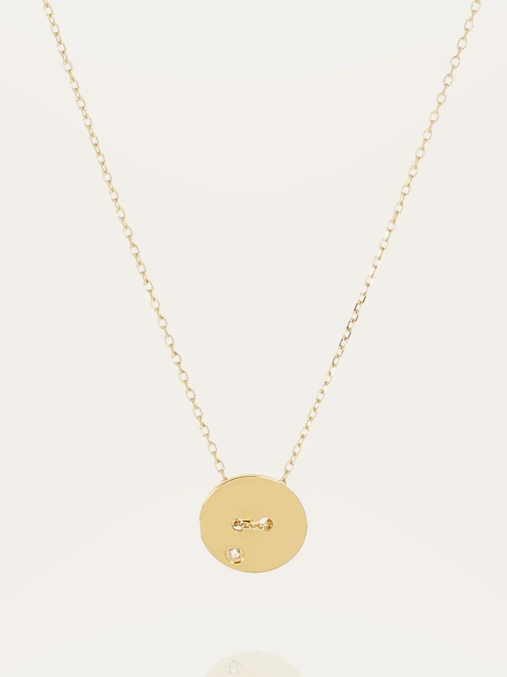 Collier Weiss